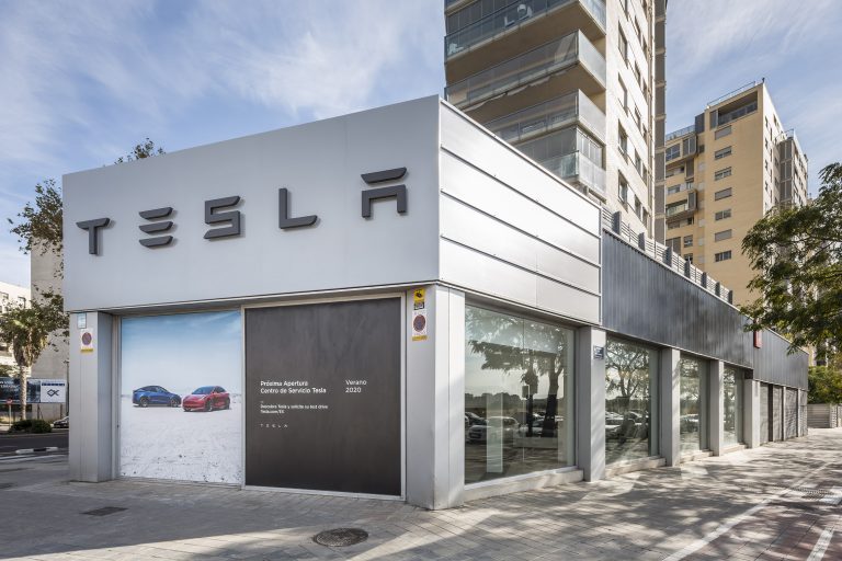 nuevo consecionario tesla en valencia