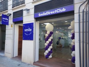 La marca líder en teleodontología SmileDirectClub estrena tienda Valencia