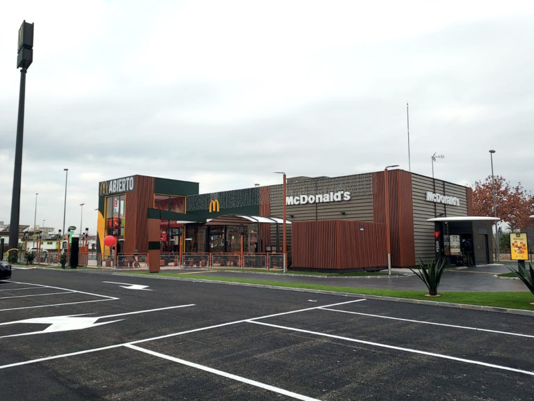 McDonalds abre un nuevo restaurante