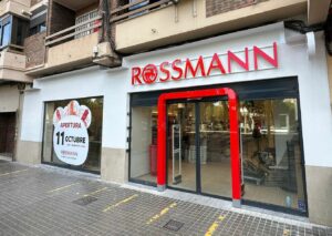 La multinacional alemana Rossmann alcanza las 30 tiendas en España