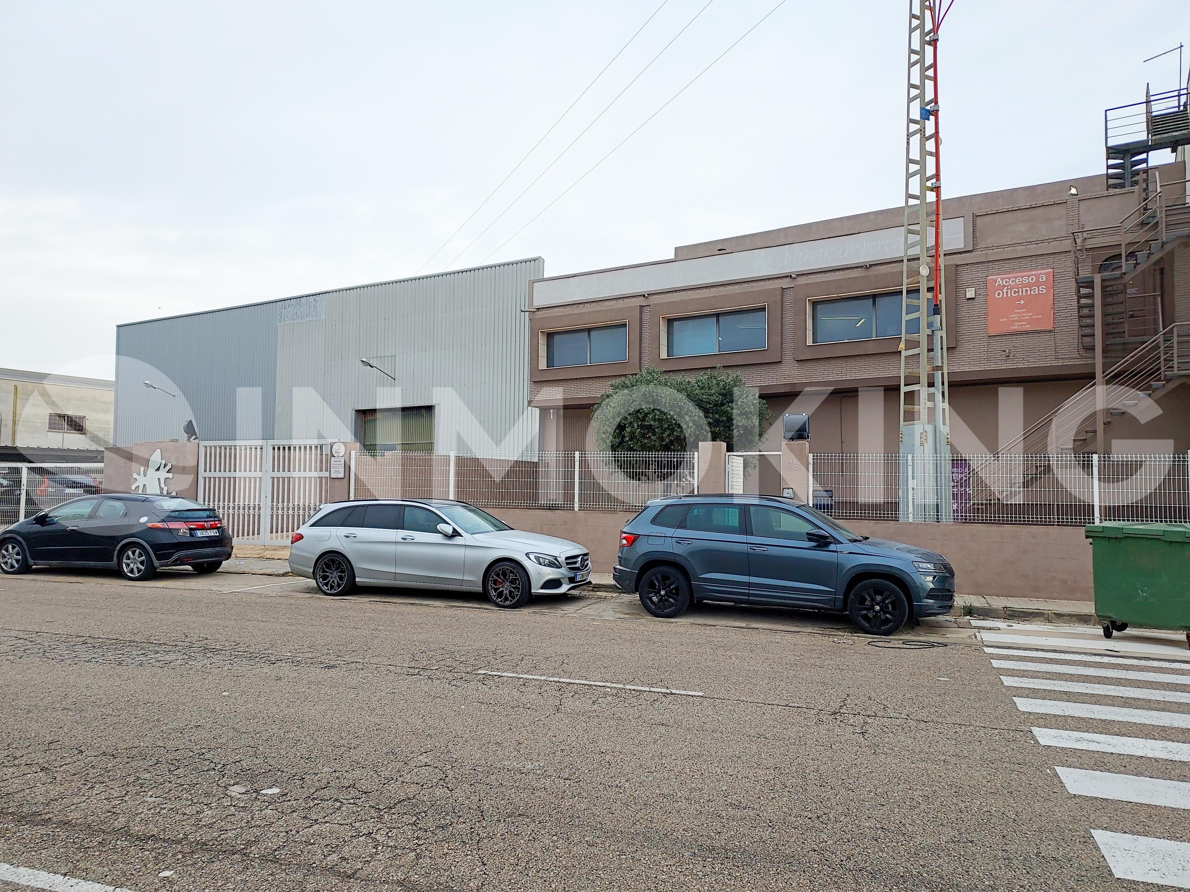 Foto de la propiedad Nave industrial/logística con muelles en Alcácer
