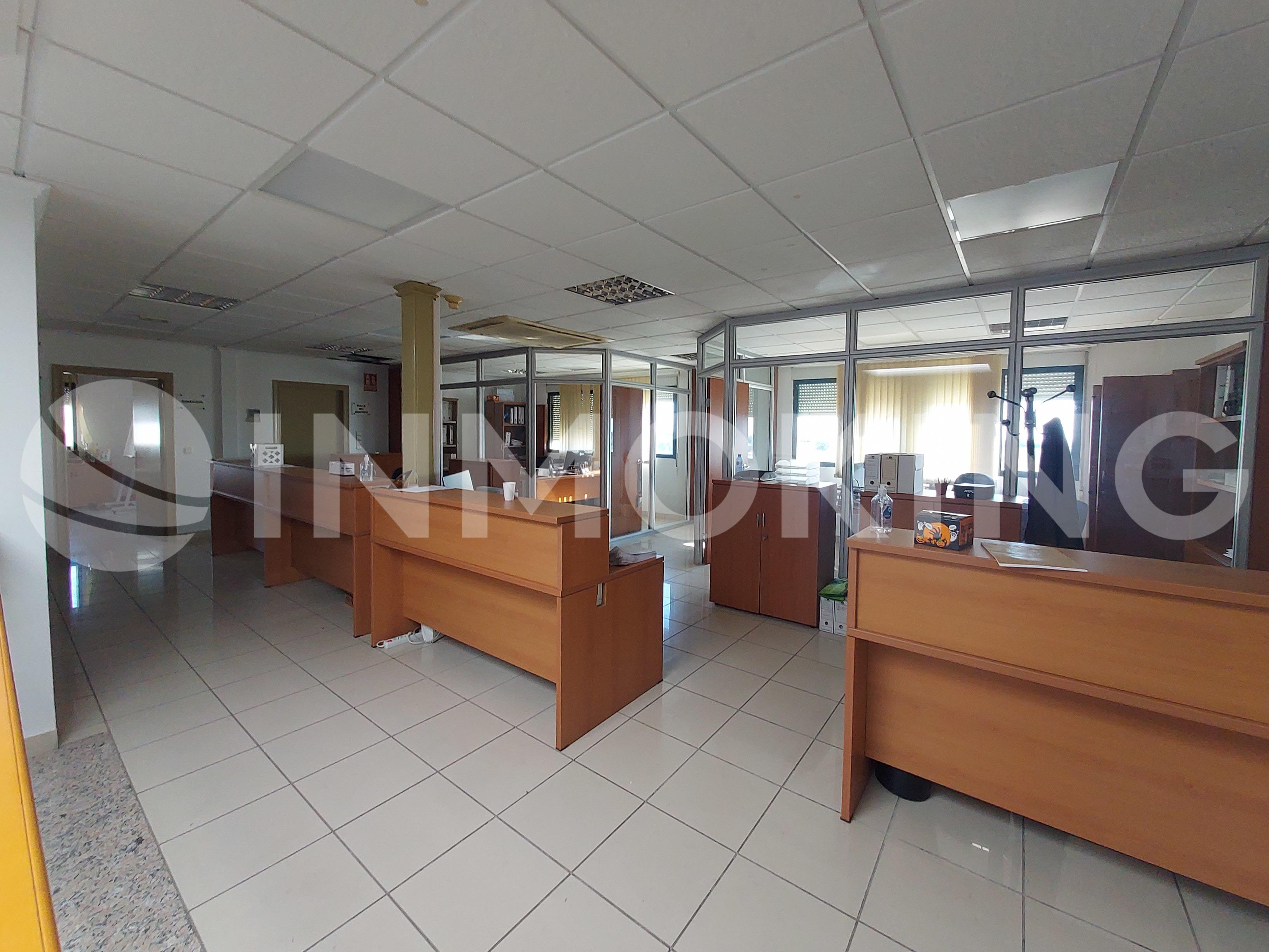 Foto de la propiedad Nave industrial con camaras frigoríficas