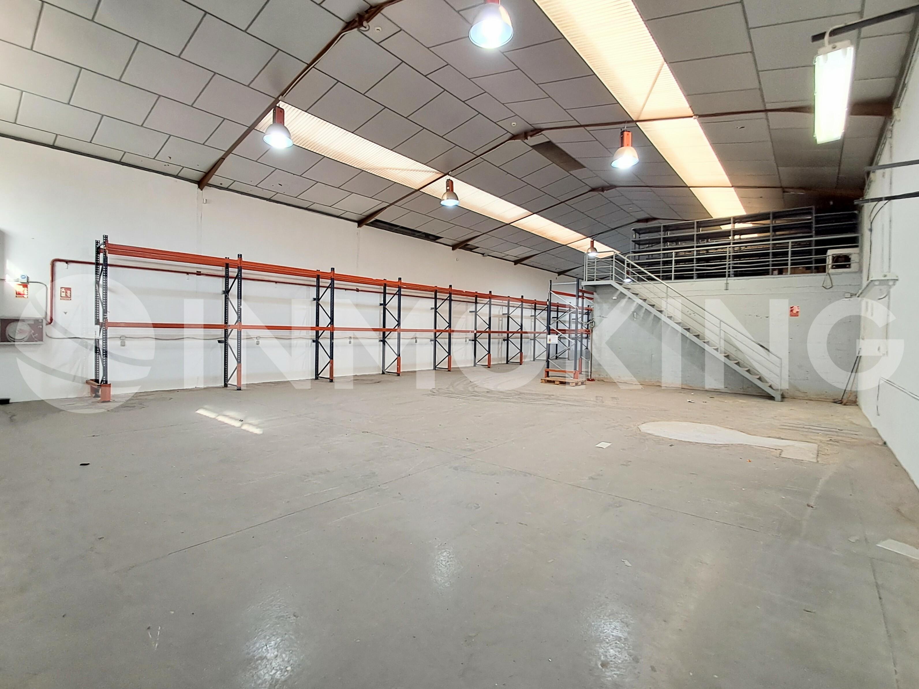 Foto de la propiedad Nave Industrial en alquiler Riba-roja de Túria 