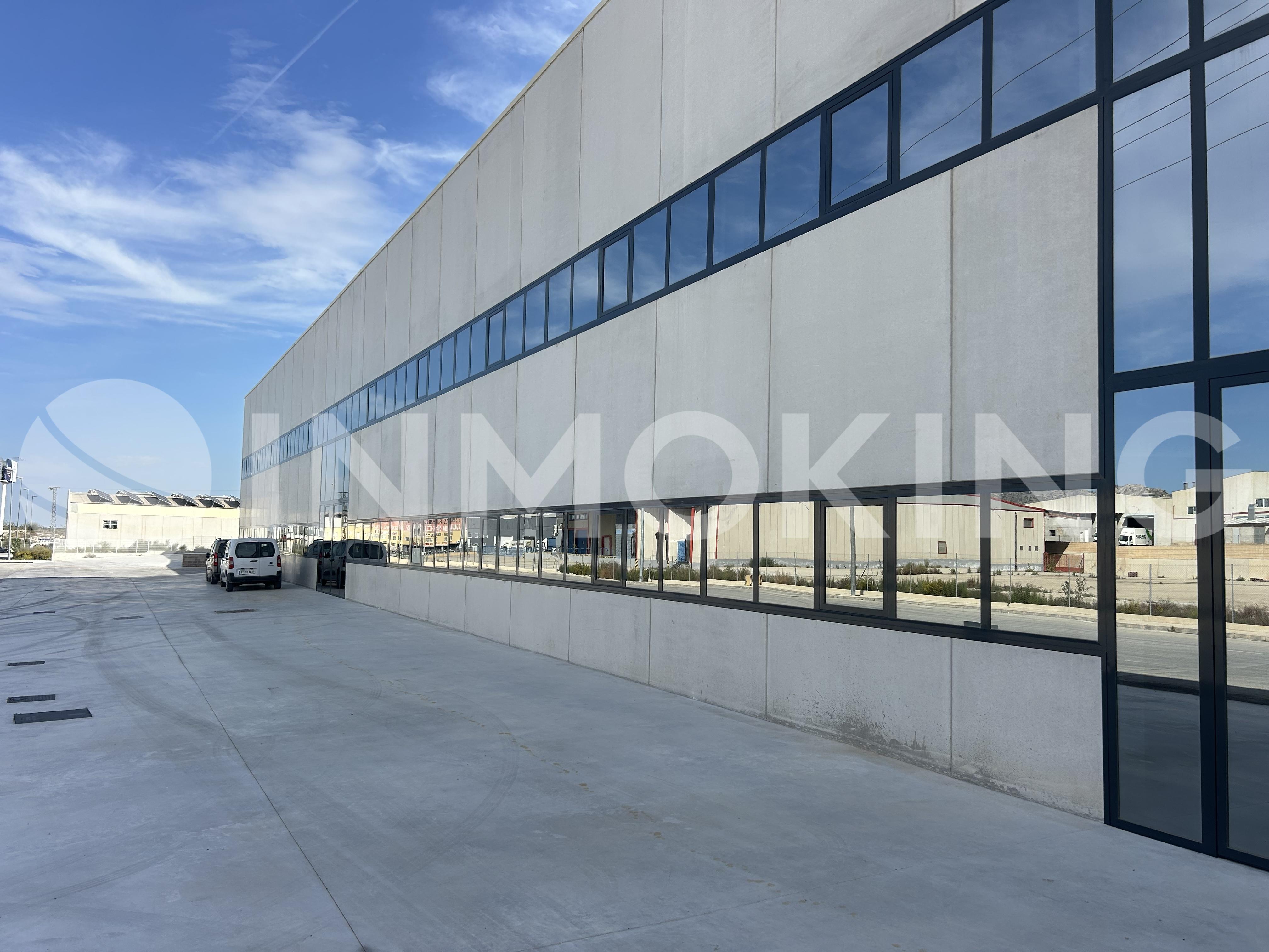 Foto de la propiedad Nave logística 5.385 m2_P.I. El Semolilla 