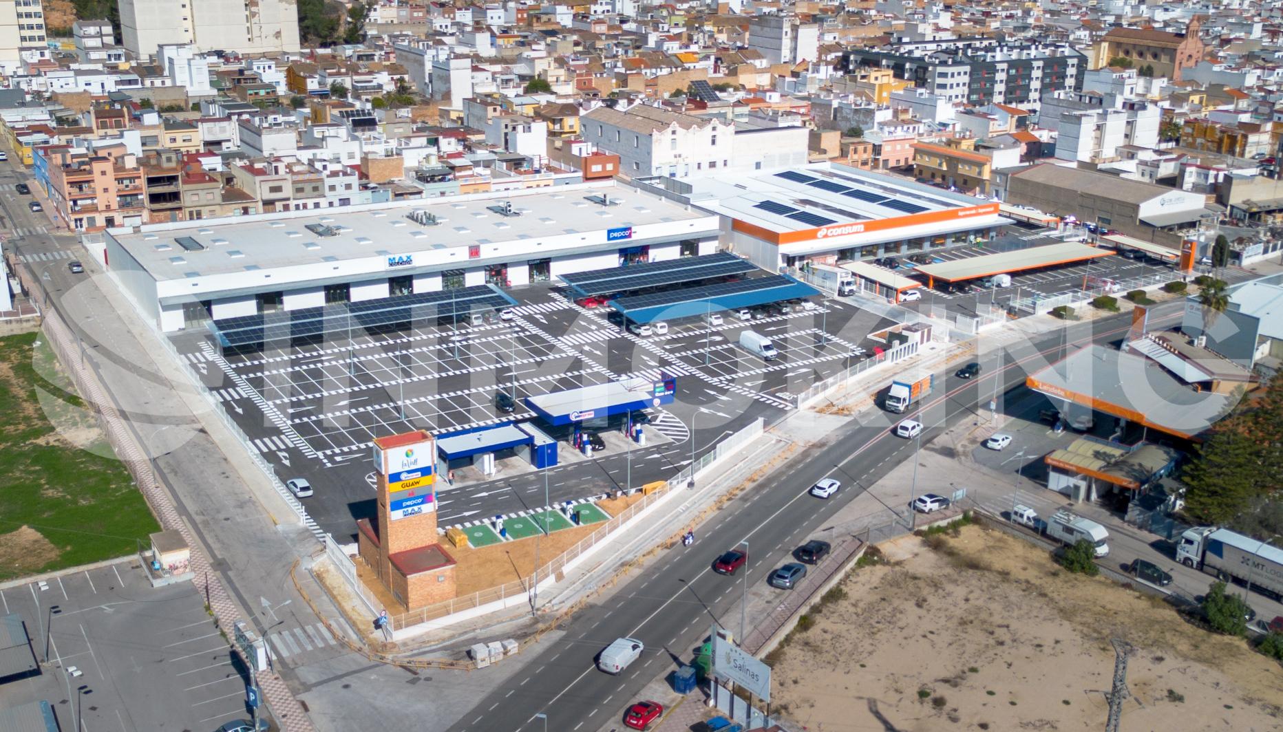 Foto de la propiedad Local comercial de 425 m² en el Parque Comercial Tavernes de Valldigna 