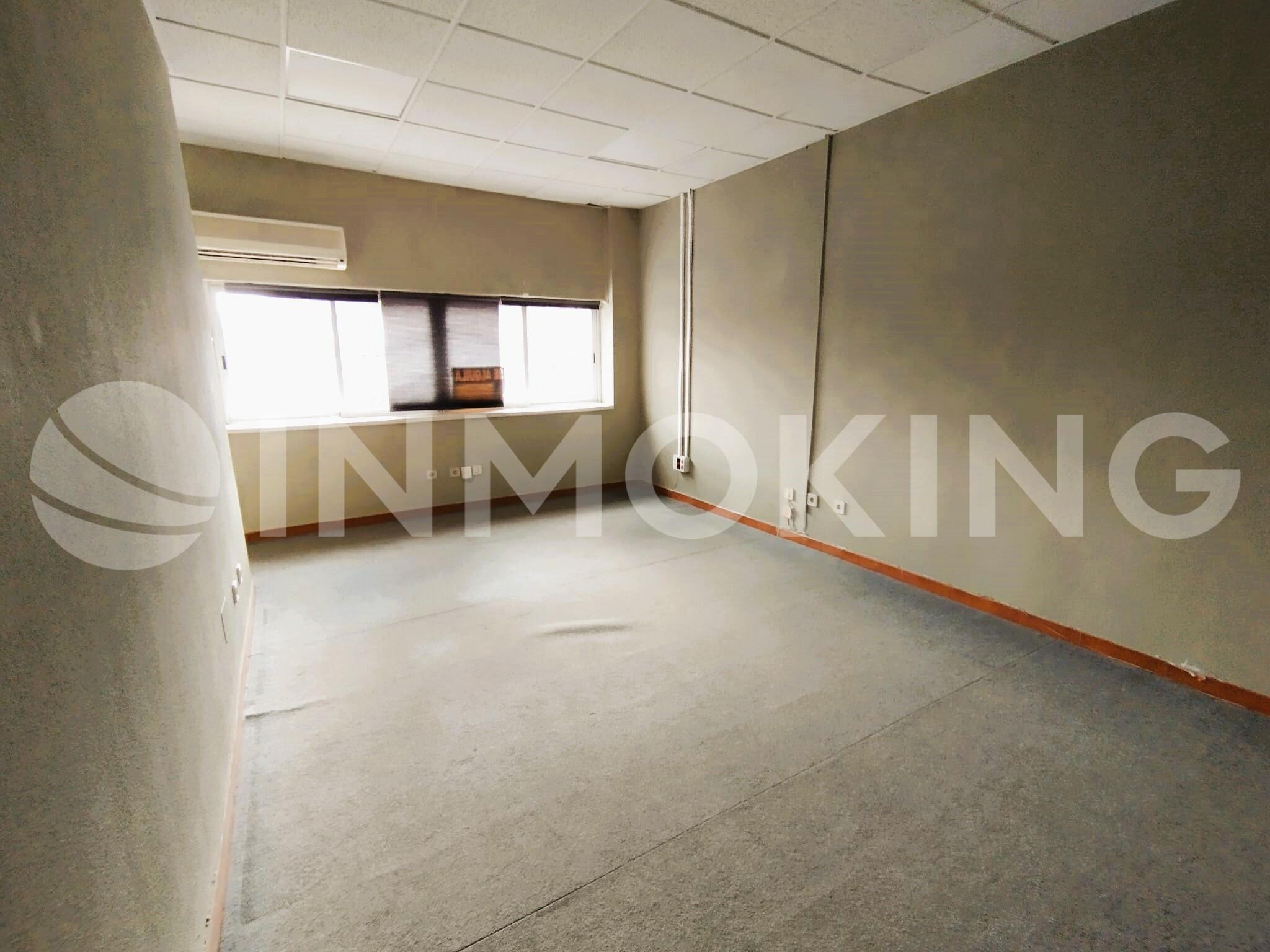Foto de la propiedad Nave disponible en Coslada