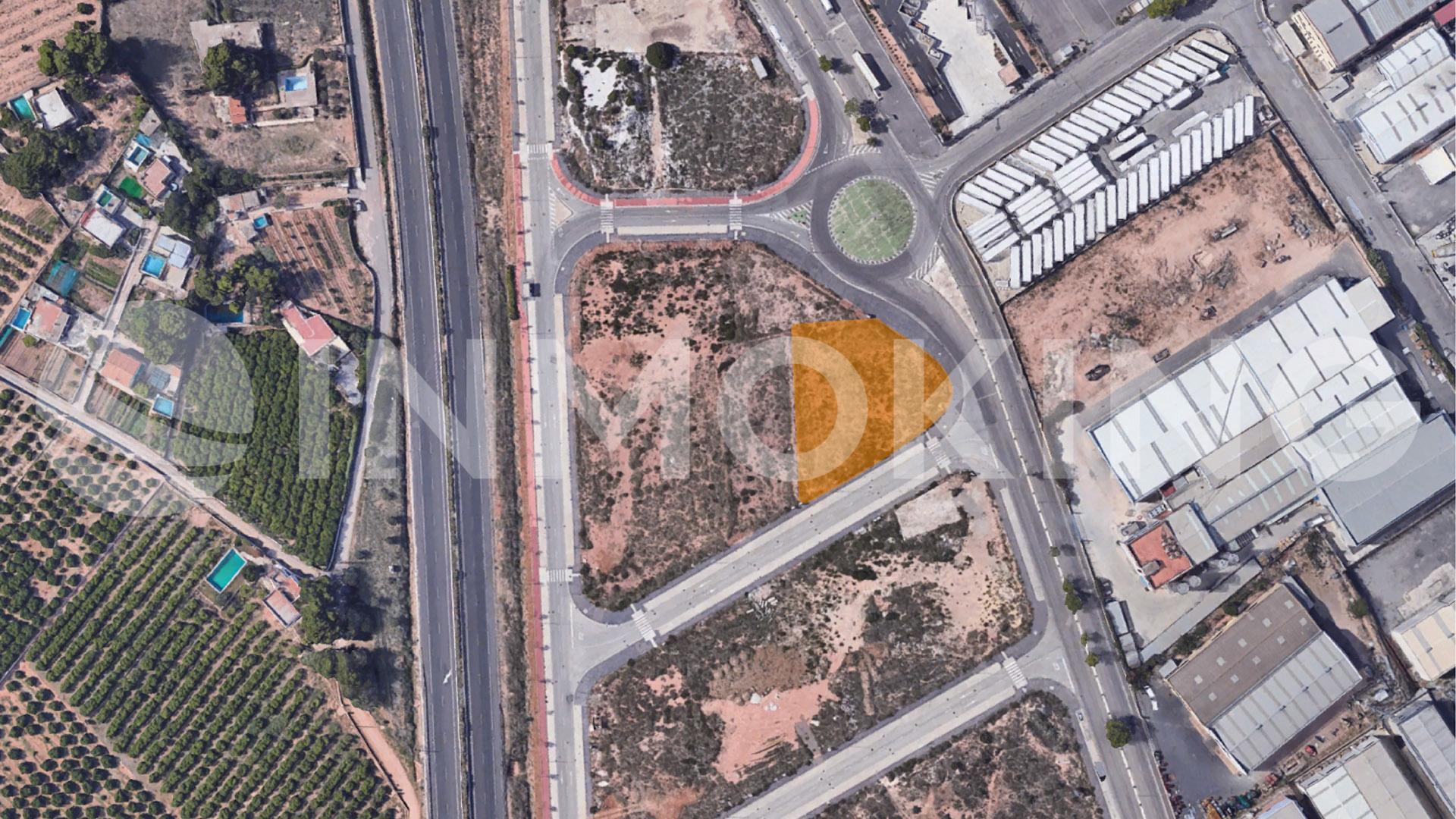 Foto de la propiedad Solar industrial a dos calles en venta - Massamagrell 