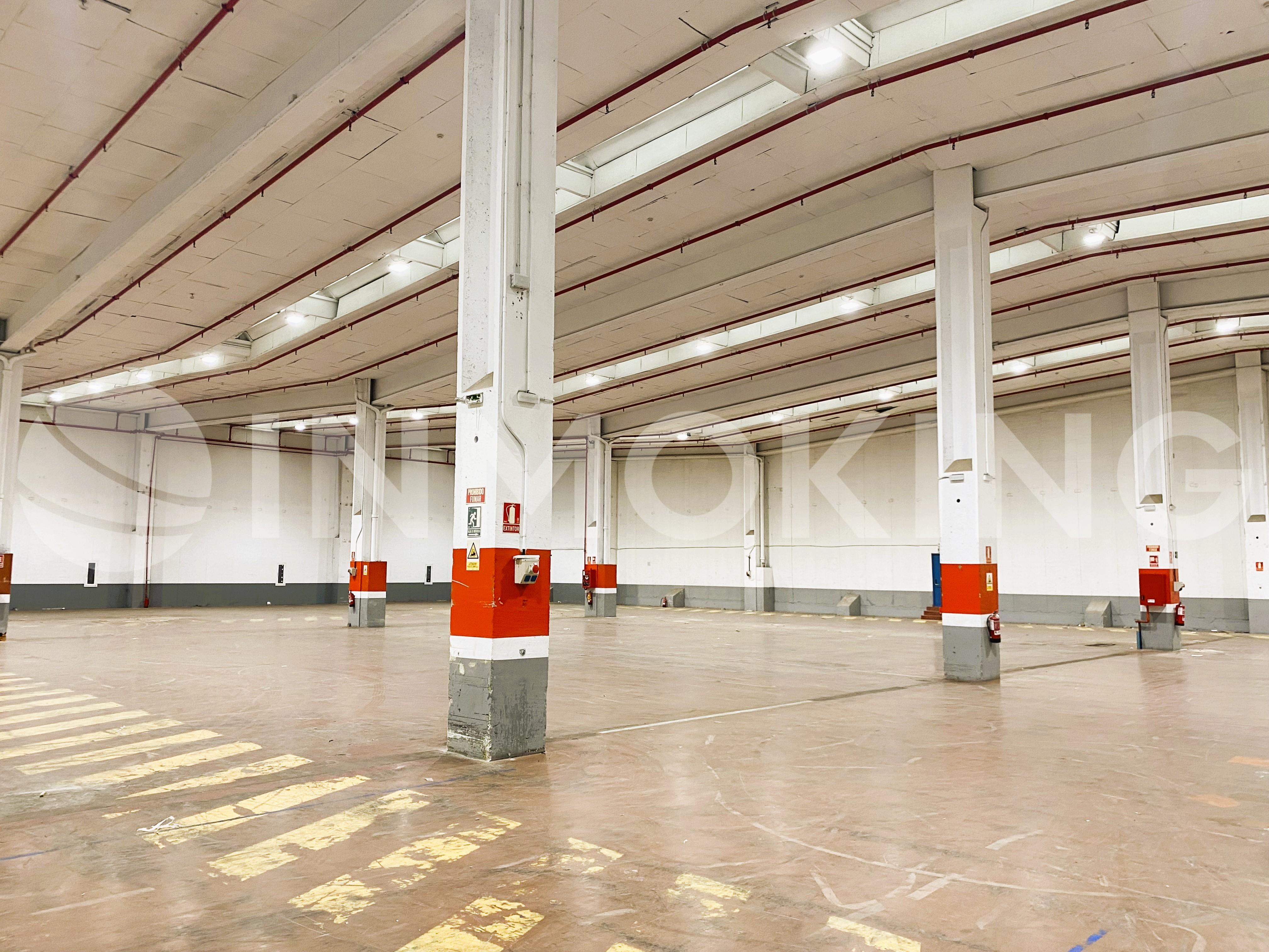 Foto de la propiedad Nave logística en alquiler, Coslada 