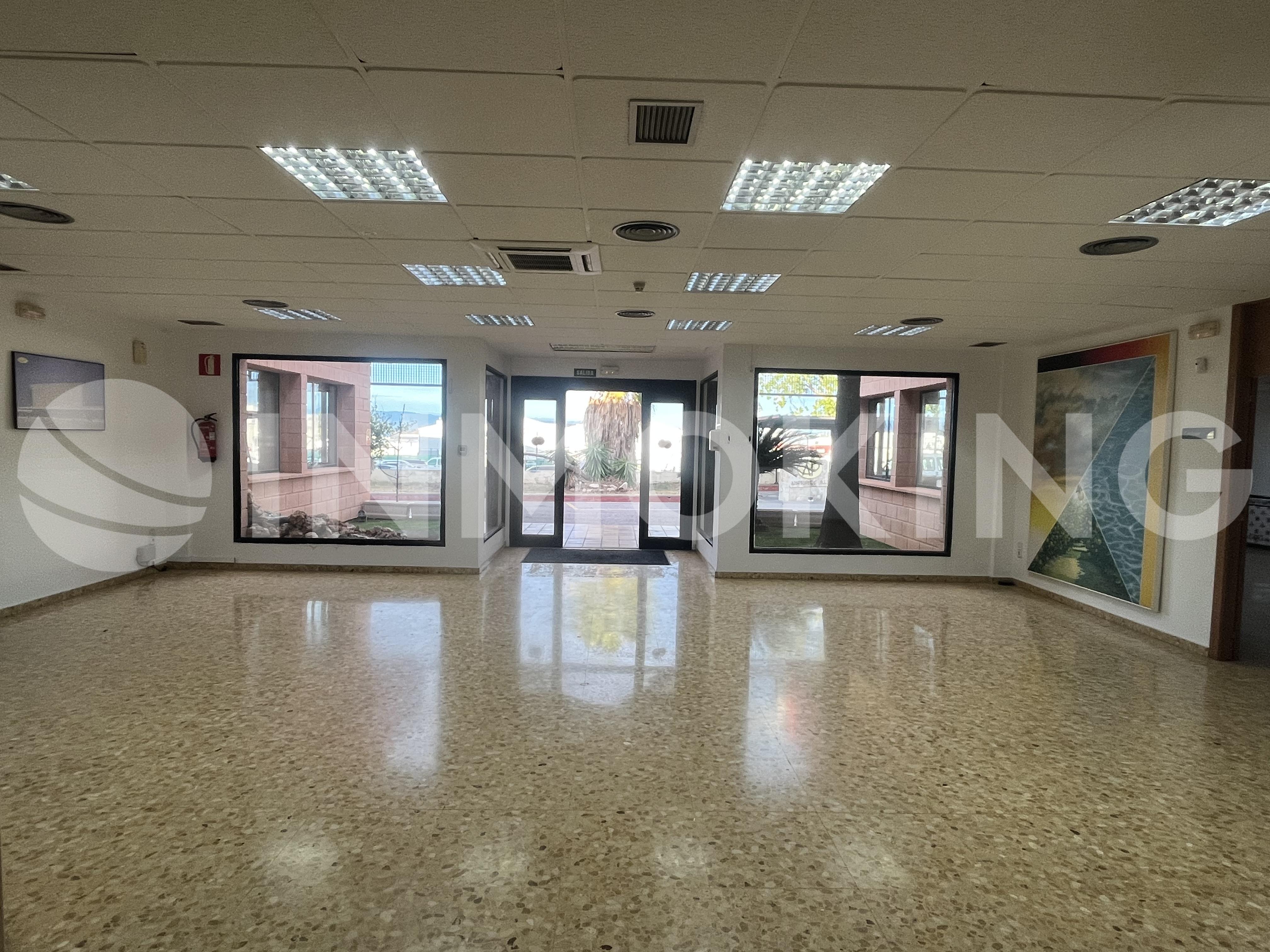 Foto de la propiedad Nave industrial en La Pobla de Vallbona (Valencia)