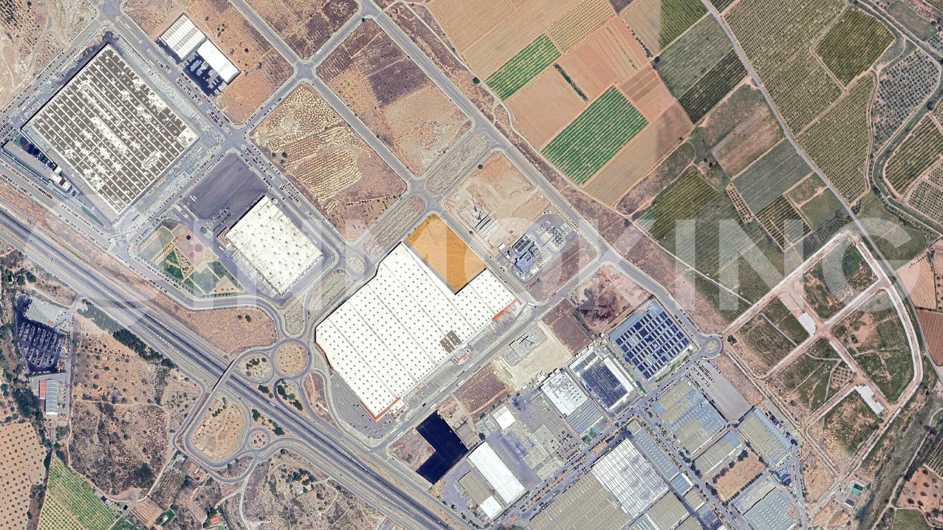 Foto de la propiedad Solar industrial chaflan a dos calles, Lliria 