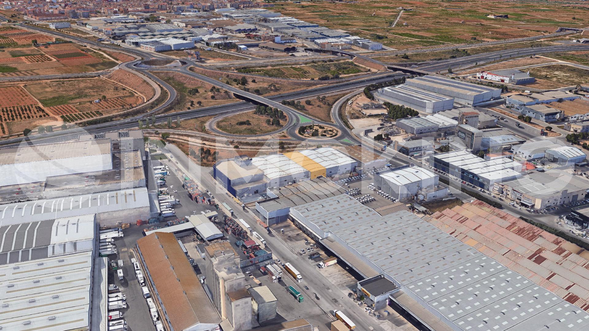 Foto de la propiedad Nave industrial en alquiler con oficinas sita en primera línea de la v-31