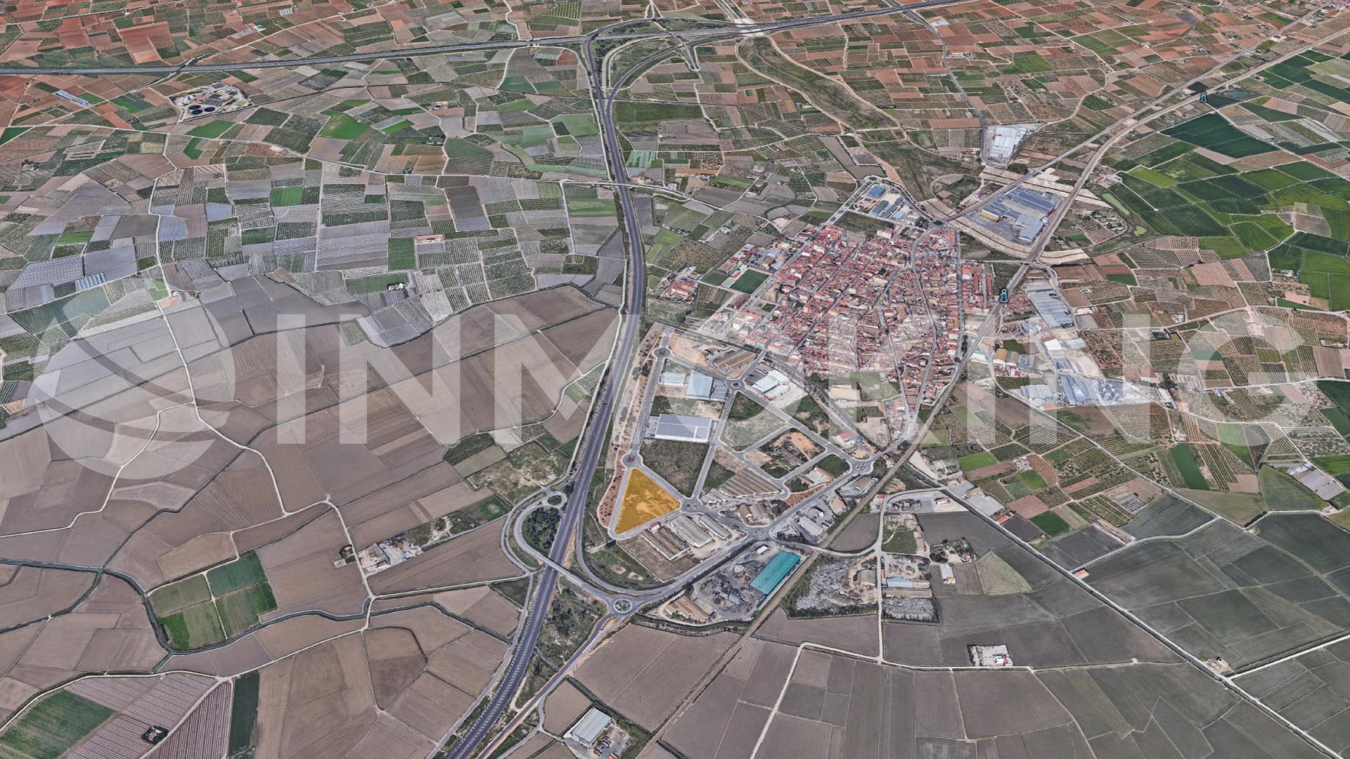 Foto de la propiedad Solar Industrial /logístico a tres calles 