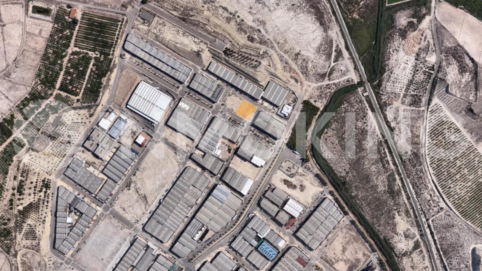 Foto de la propiedad Suelo P.I. Base 2000_San Martín - Parcela 15-3;15-4