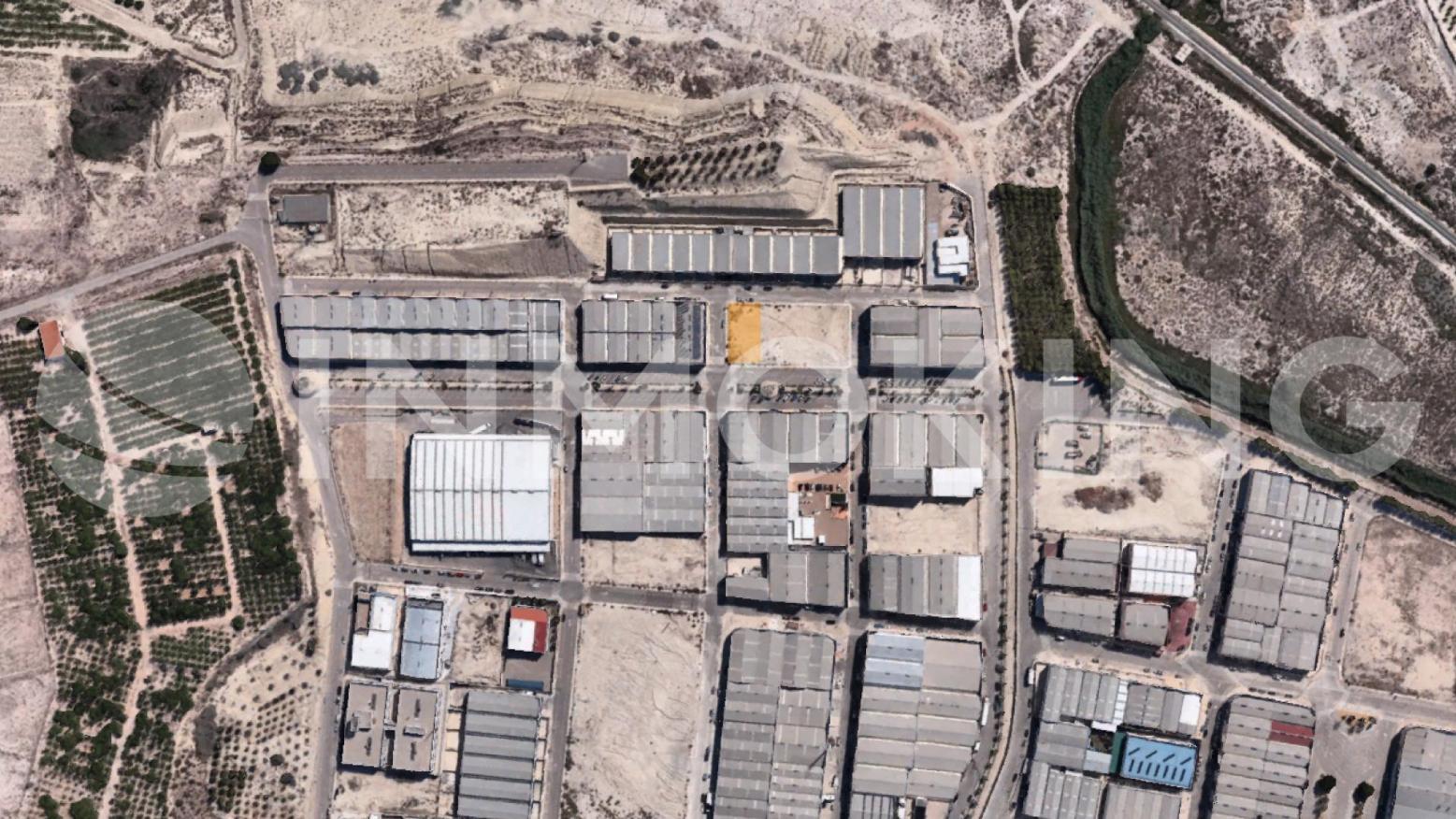 Foto de la propiedad Suelo P.I. Base 2000_San Martín - Parcela 15-1