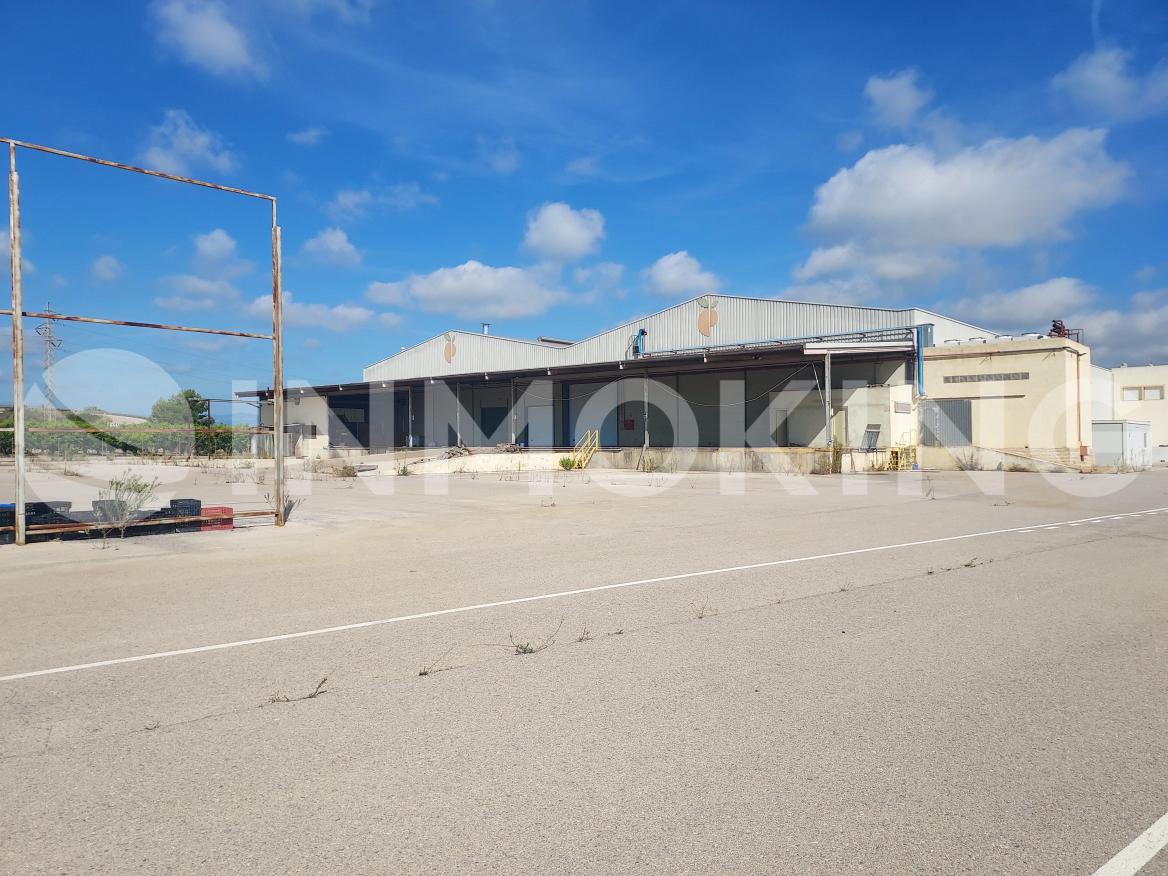 Foto de la propiedad Nave industrial con camaras frigoríficas