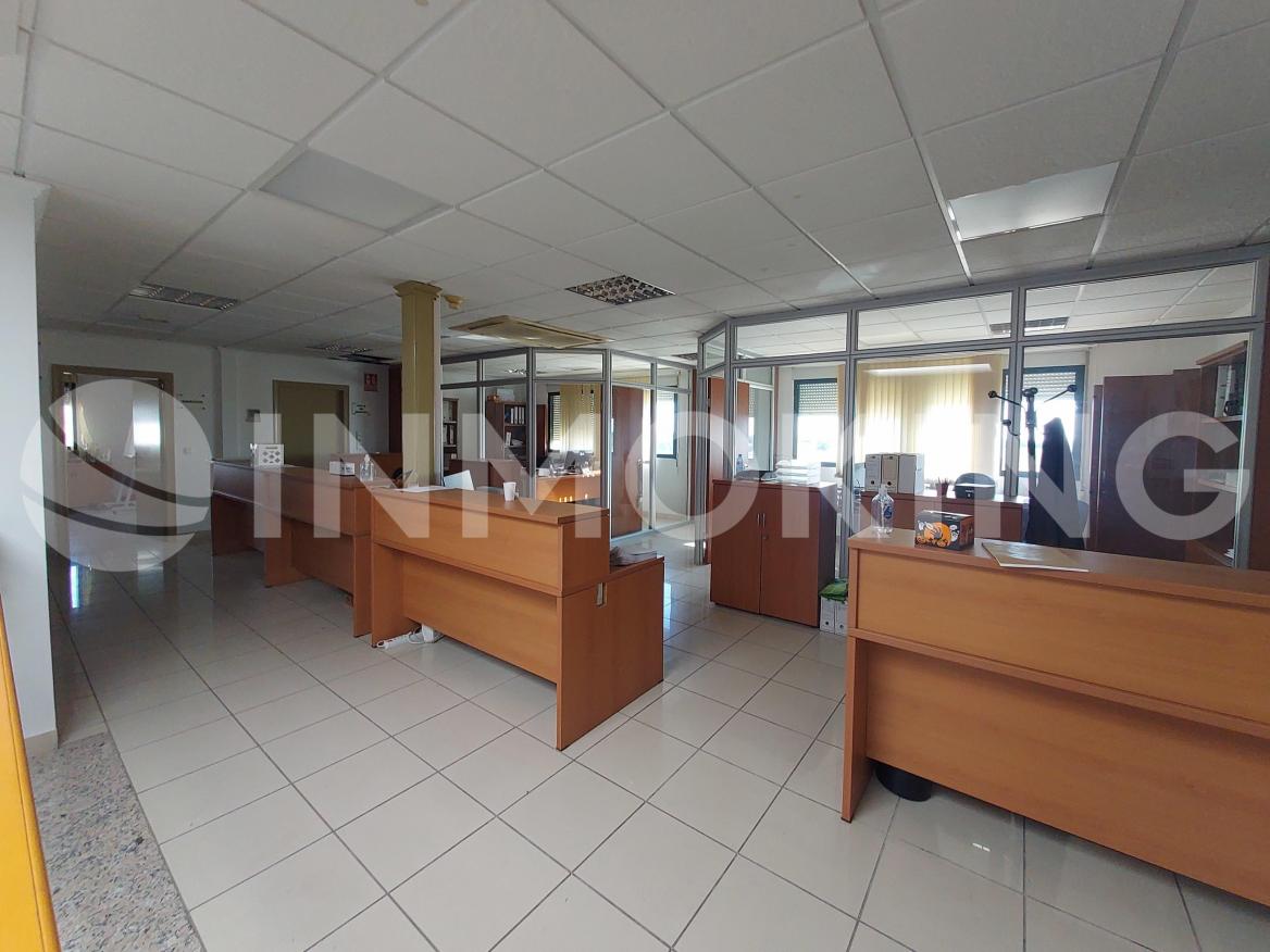 Foto de la propiedad Nave industrial con camaras frigoríficas