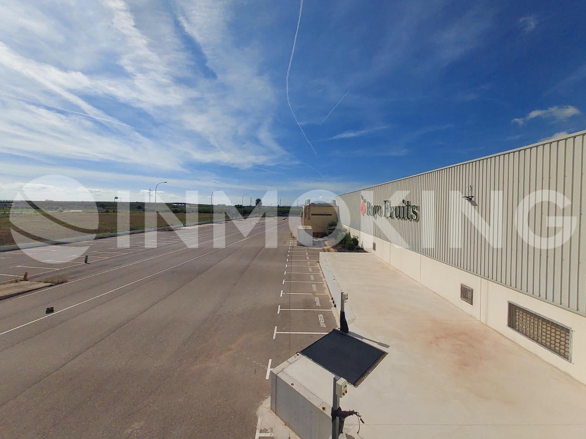 Foto de la propiedad Nave industrial con camaras frigoríficas