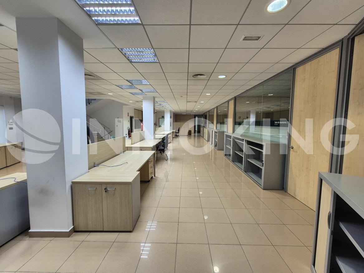 Foto de la propiedad Edificio corporativo de oficinas en alquiler 