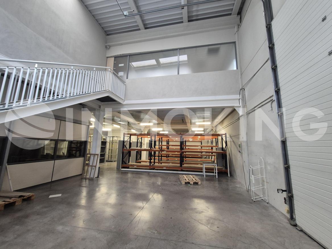 Foto de la propiedad Edificio corporativo de oficinas en alquiler 