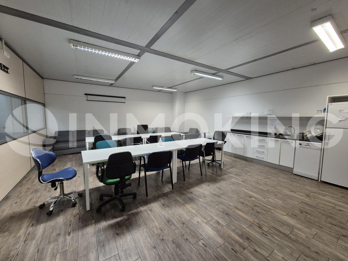 Foto de la propiedad Edificio corporativo de oficinas en alquiler 