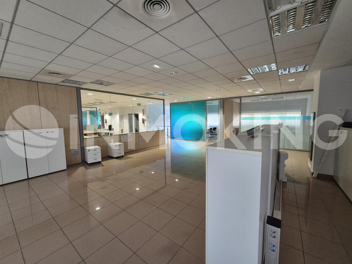 Foto de la propiedad Edificio corporativo de oficinas en alquiler 