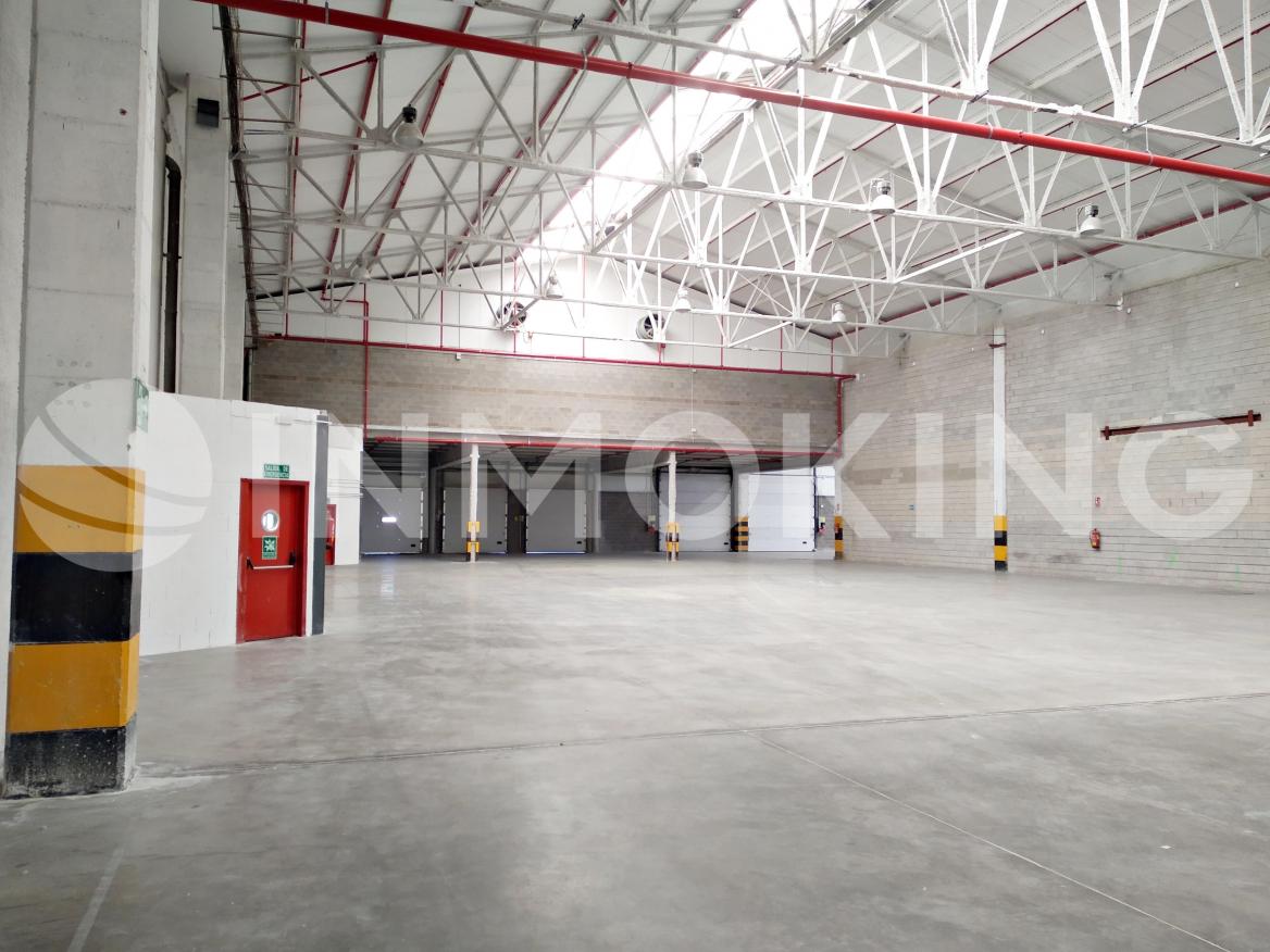 Foto de la propiedad Nave Logística en alquiler en Coslada