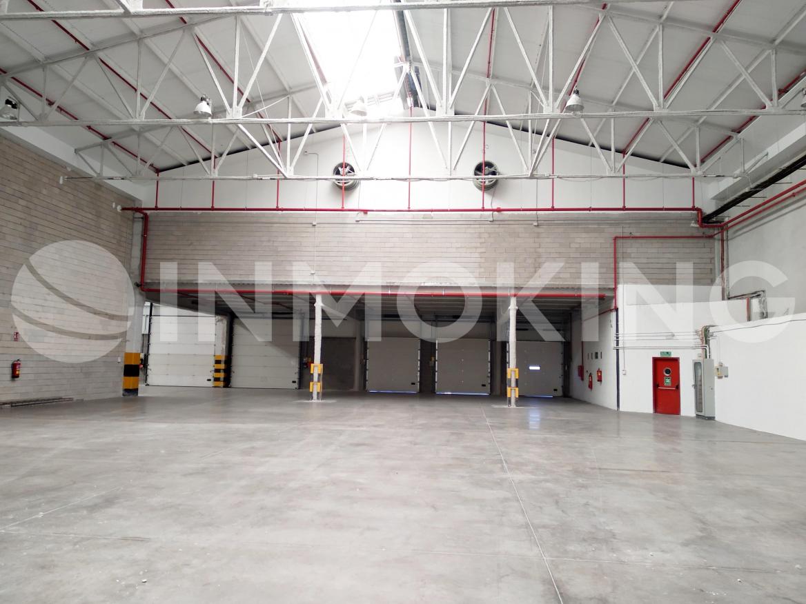 Foto de la propiedad Nave Logística en alquiler en Coslada