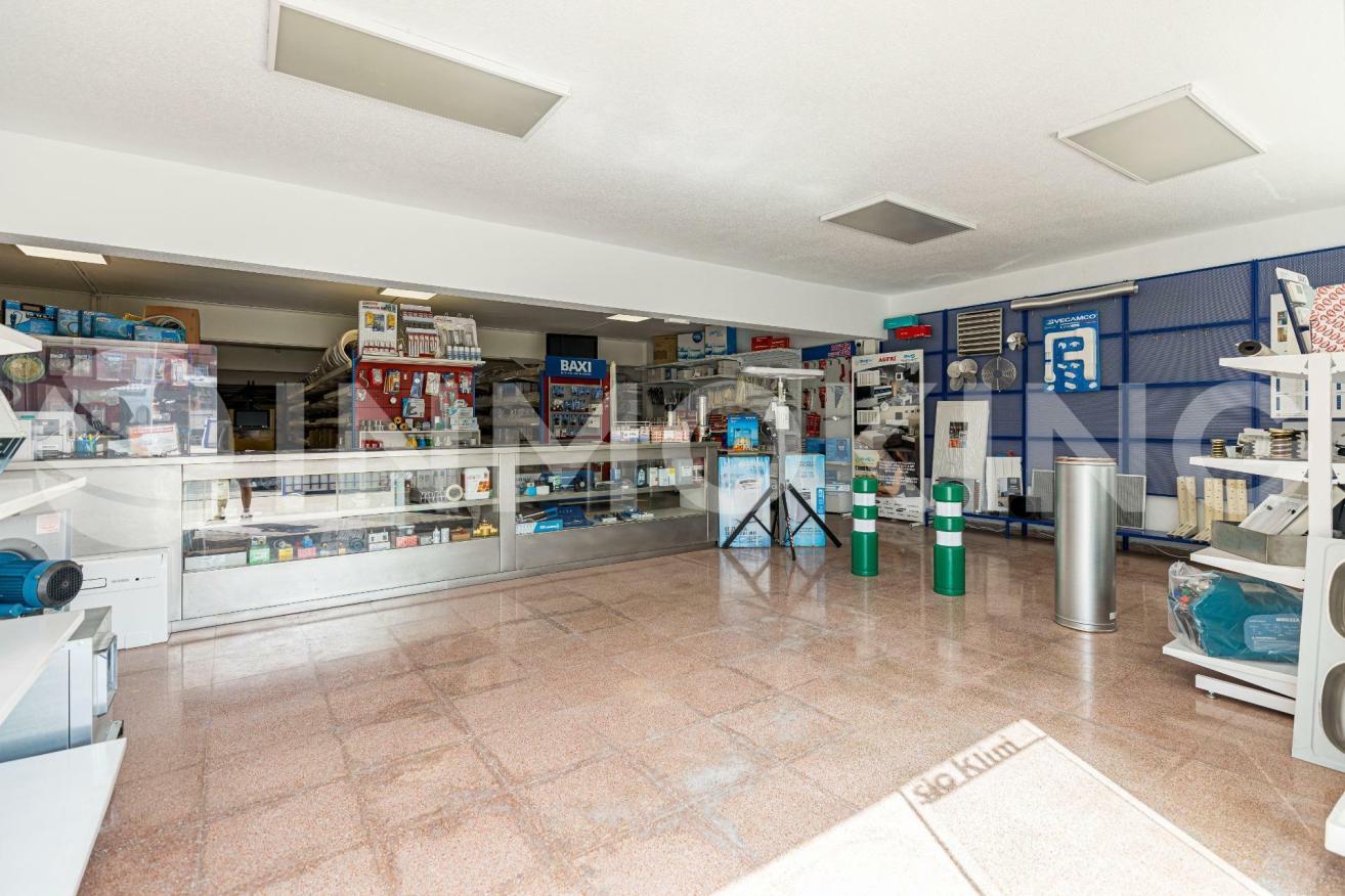 Foto de la propiedad Nave Industrial zona Atalayas (Murcia)