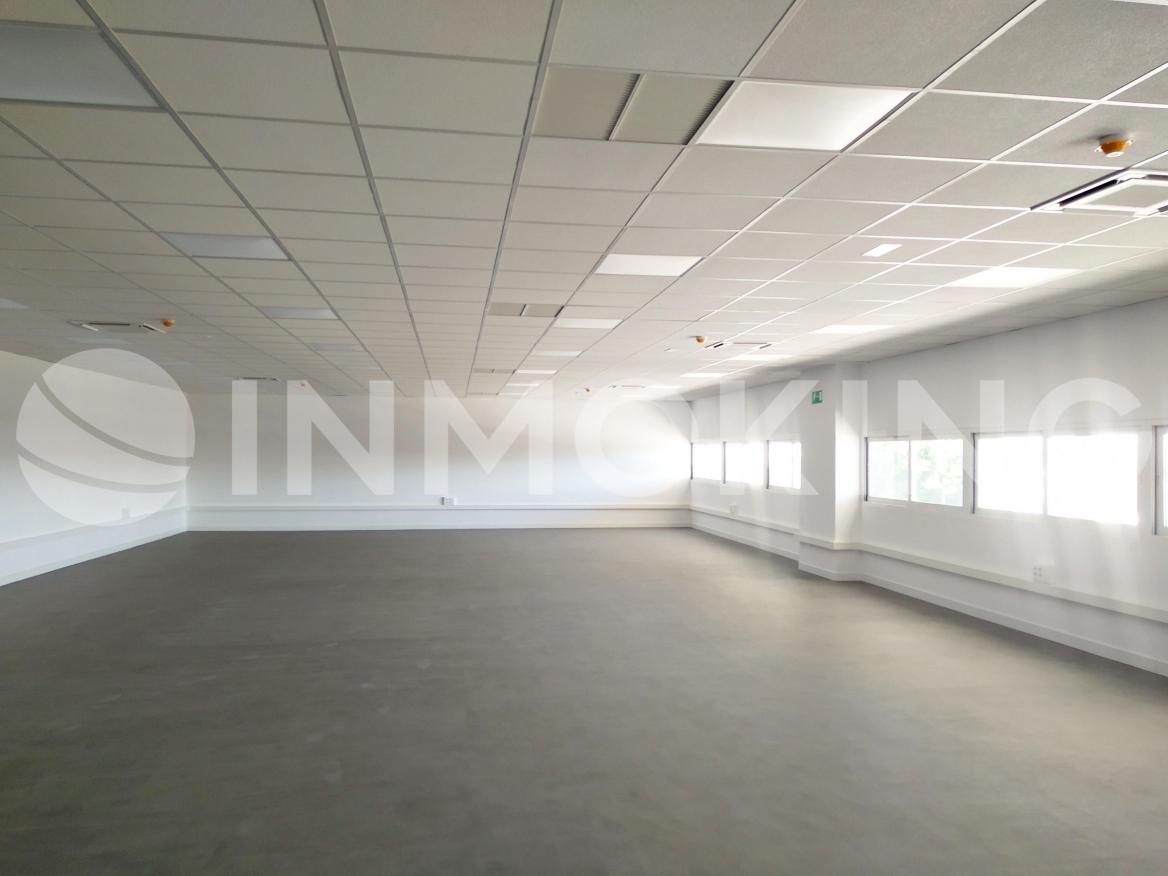 Foto de la propiedad Nave Logística en alquiler en Coslada