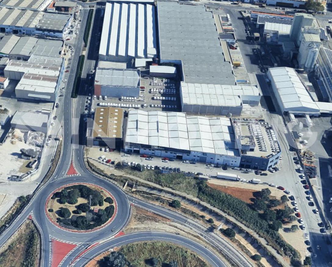 Foto de la propiedad Nave industrial en alquiler primera línea de la Pista de Silla 