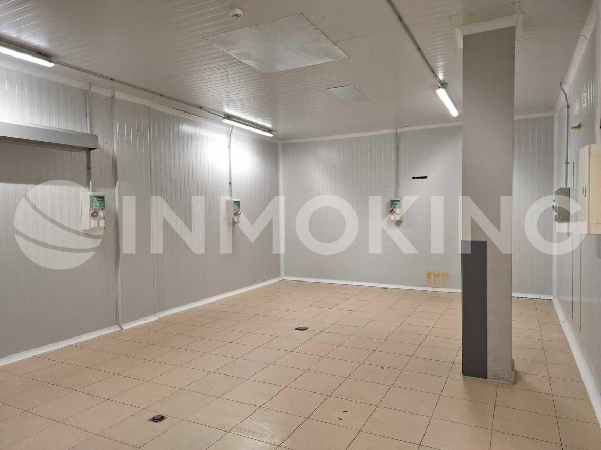 Foto de la propiedad Nave logística con oficinas en Paterna