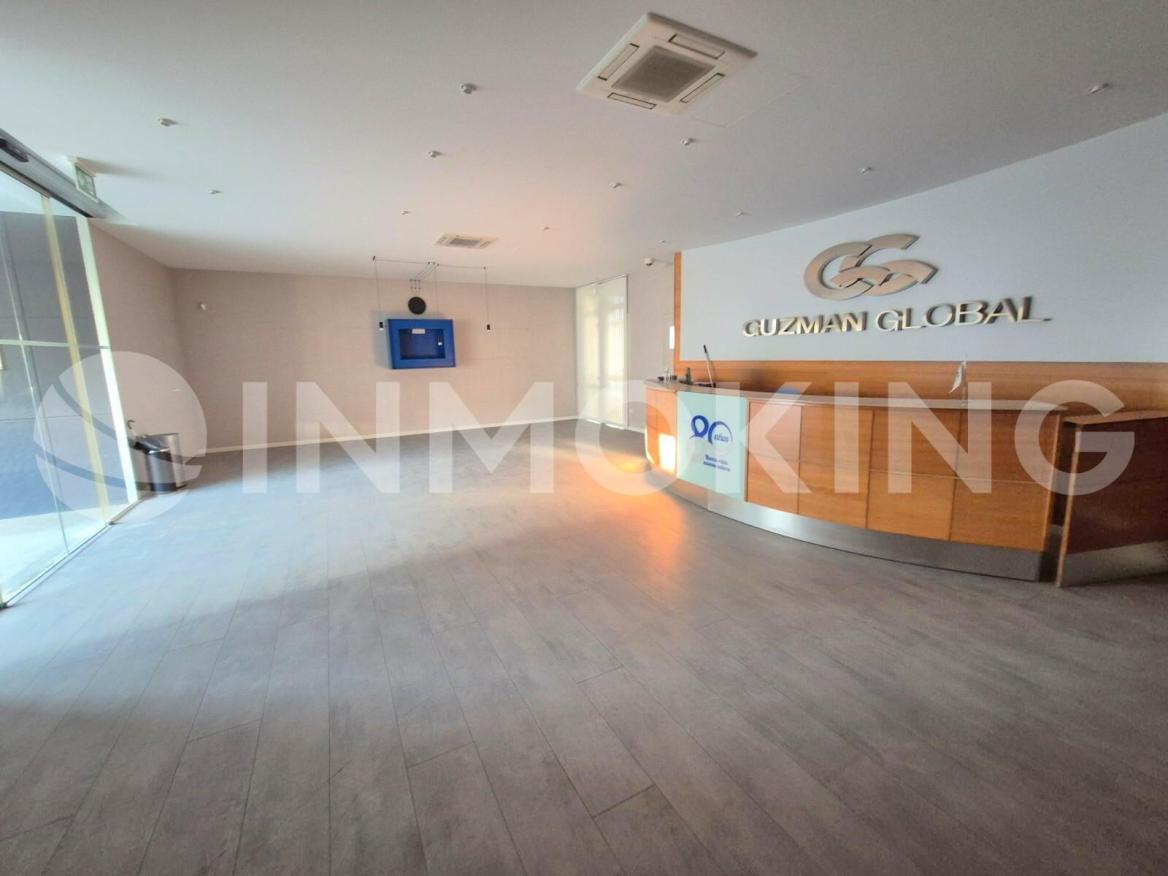 Foto de la propiedad Edificio de oficinas y naves en P.I Vara de Quart 