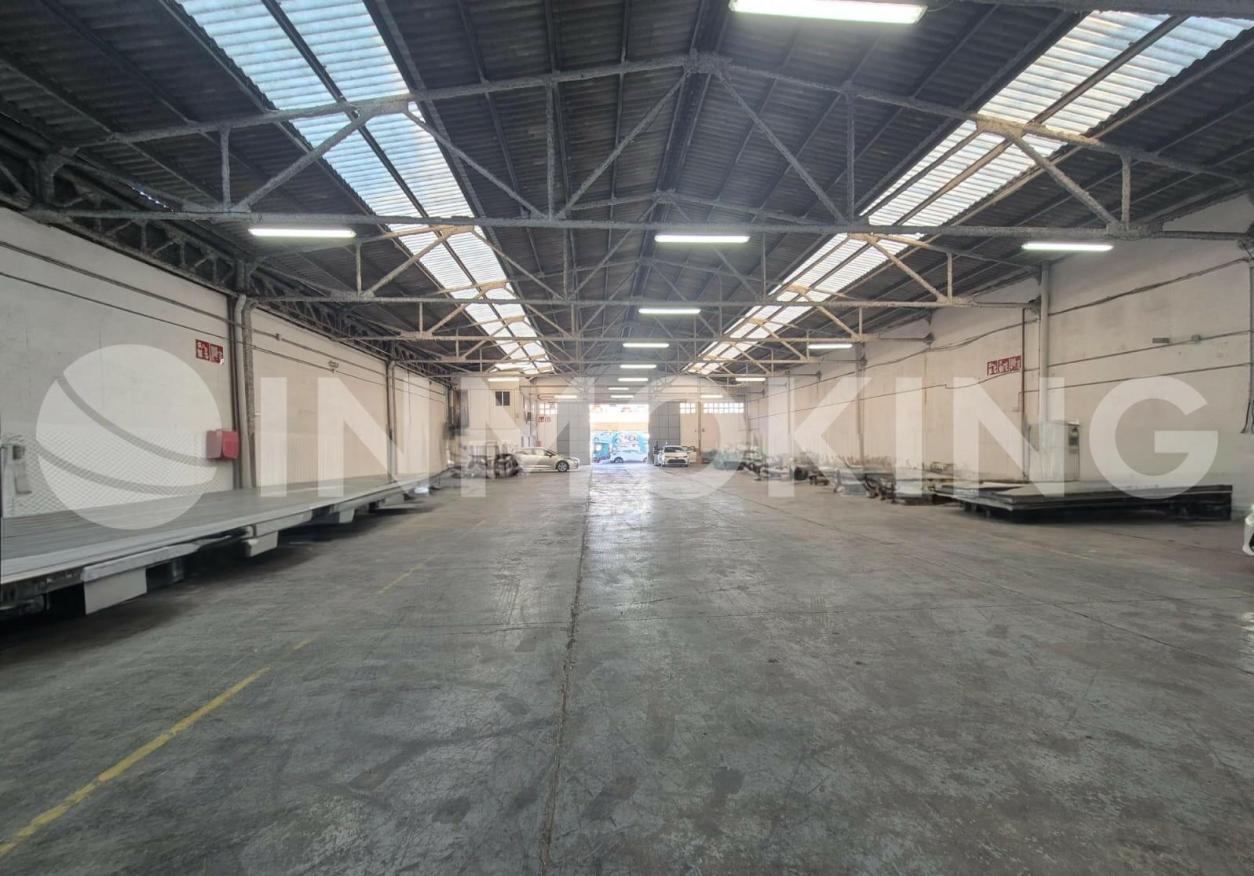 Foto de la propiedad Edificio de oficinas y naves en P.I Vara de Quart 