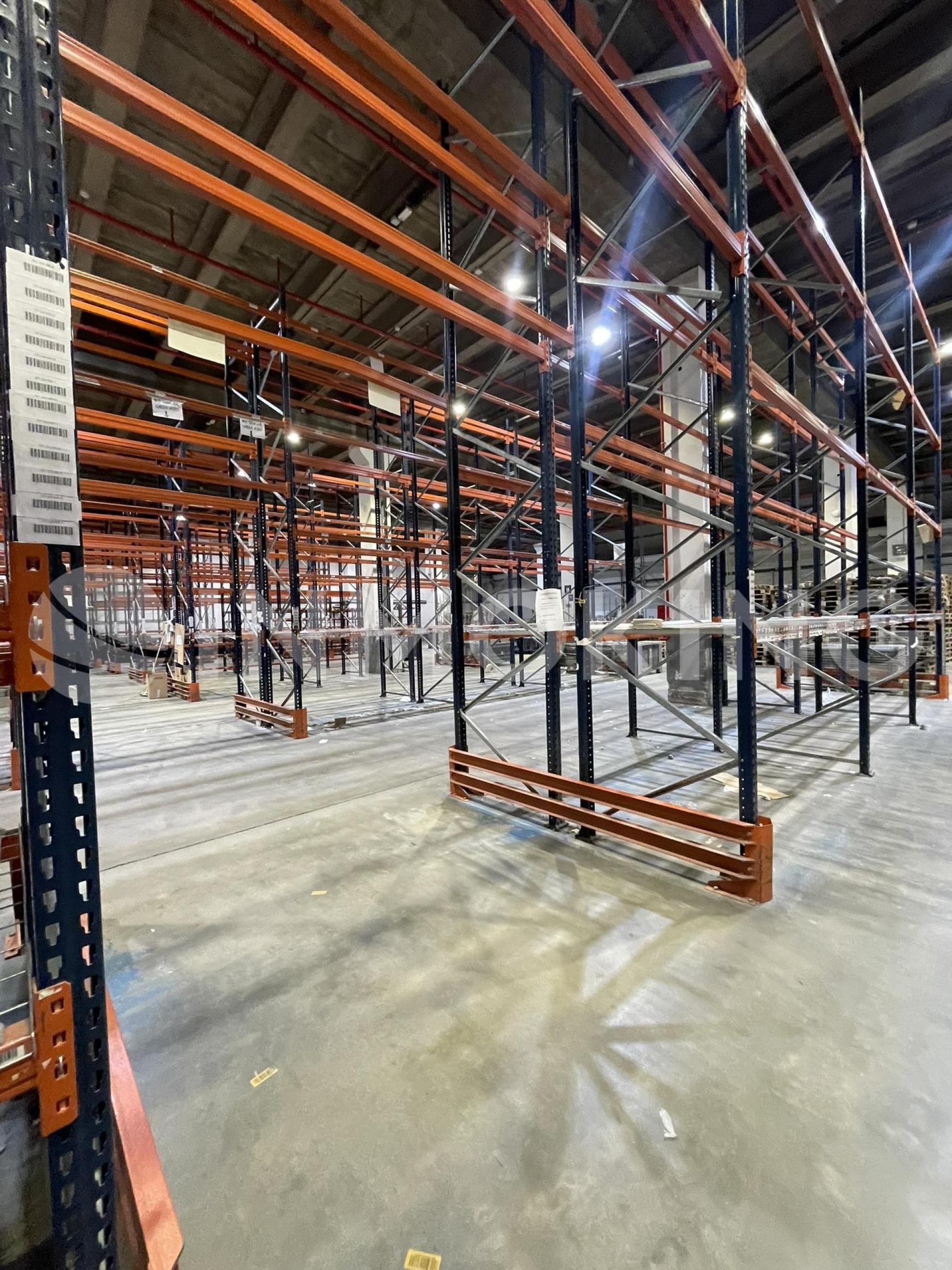 Foto de la propiedad Nave disponible en Coslada