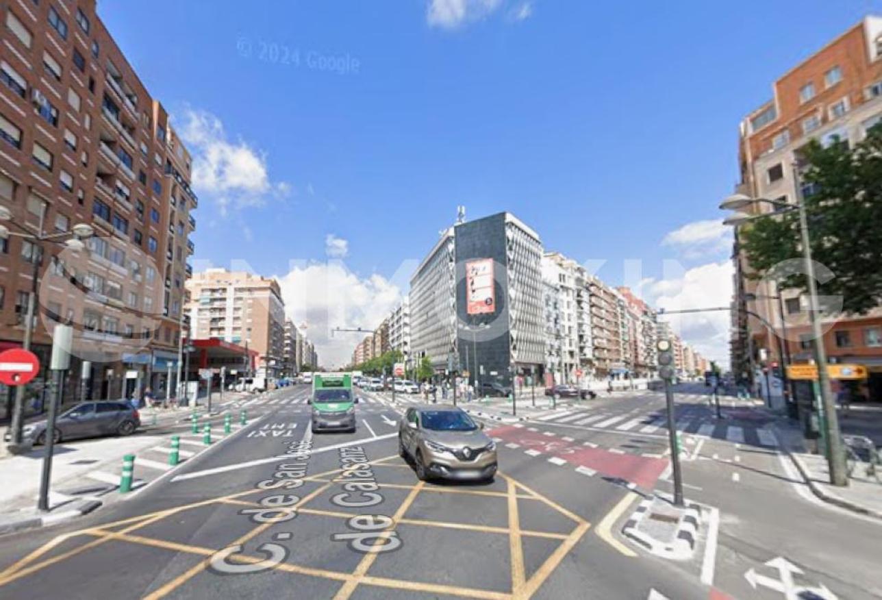 Foto de la propiedad Loca comercial en Avenida del Cid Valencia