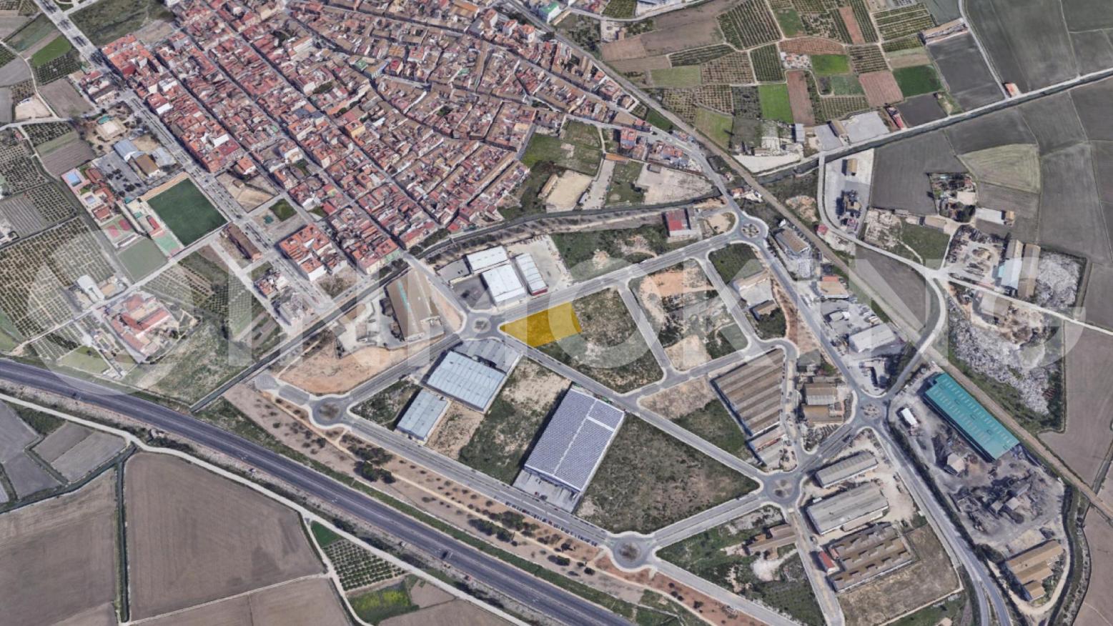 Foto de la propiedad Solar industrial a dos calles en venta - Sollana 