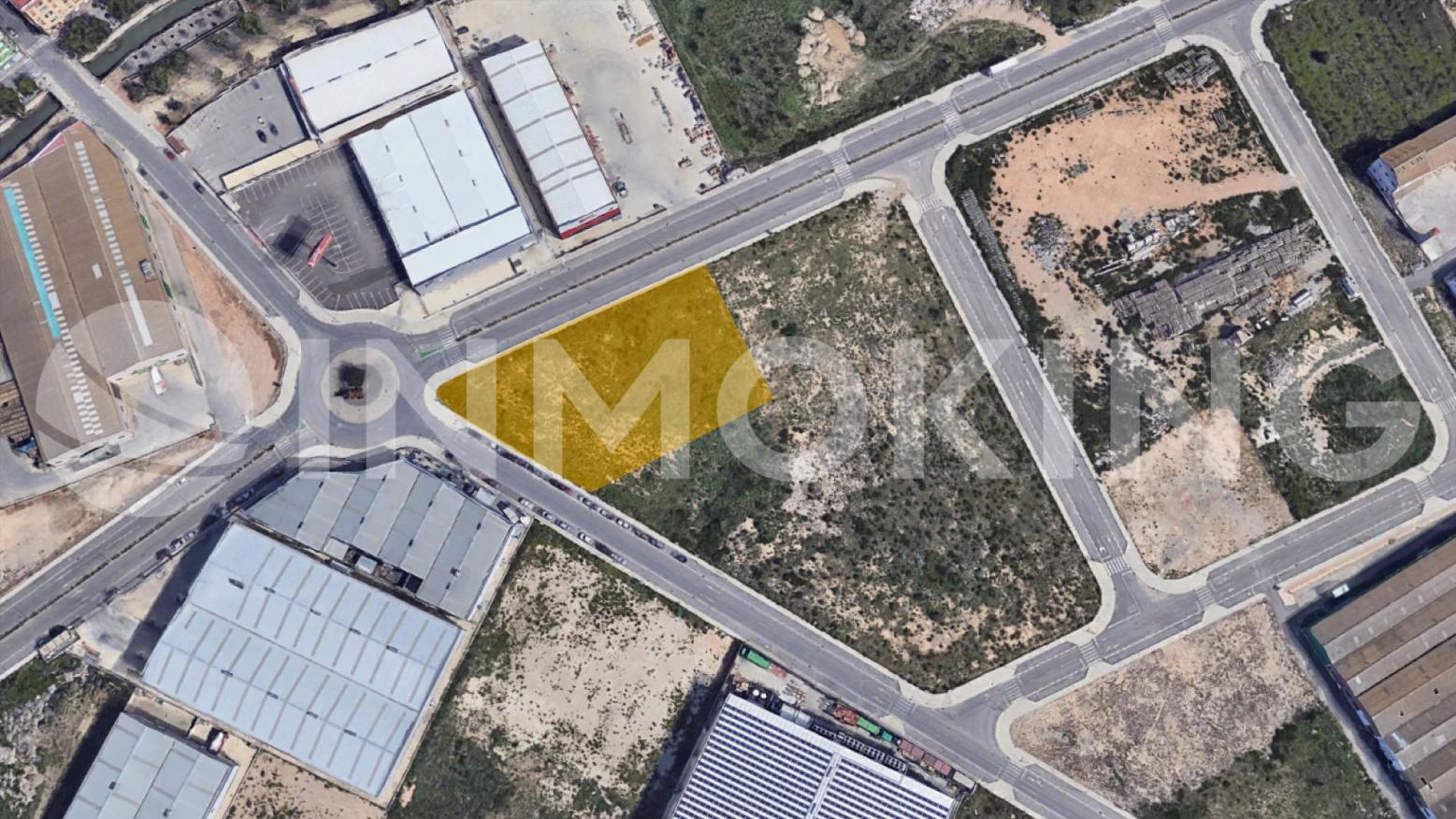 Foto de la propiedad Solar industrial a dos calles en venta - Sollana 