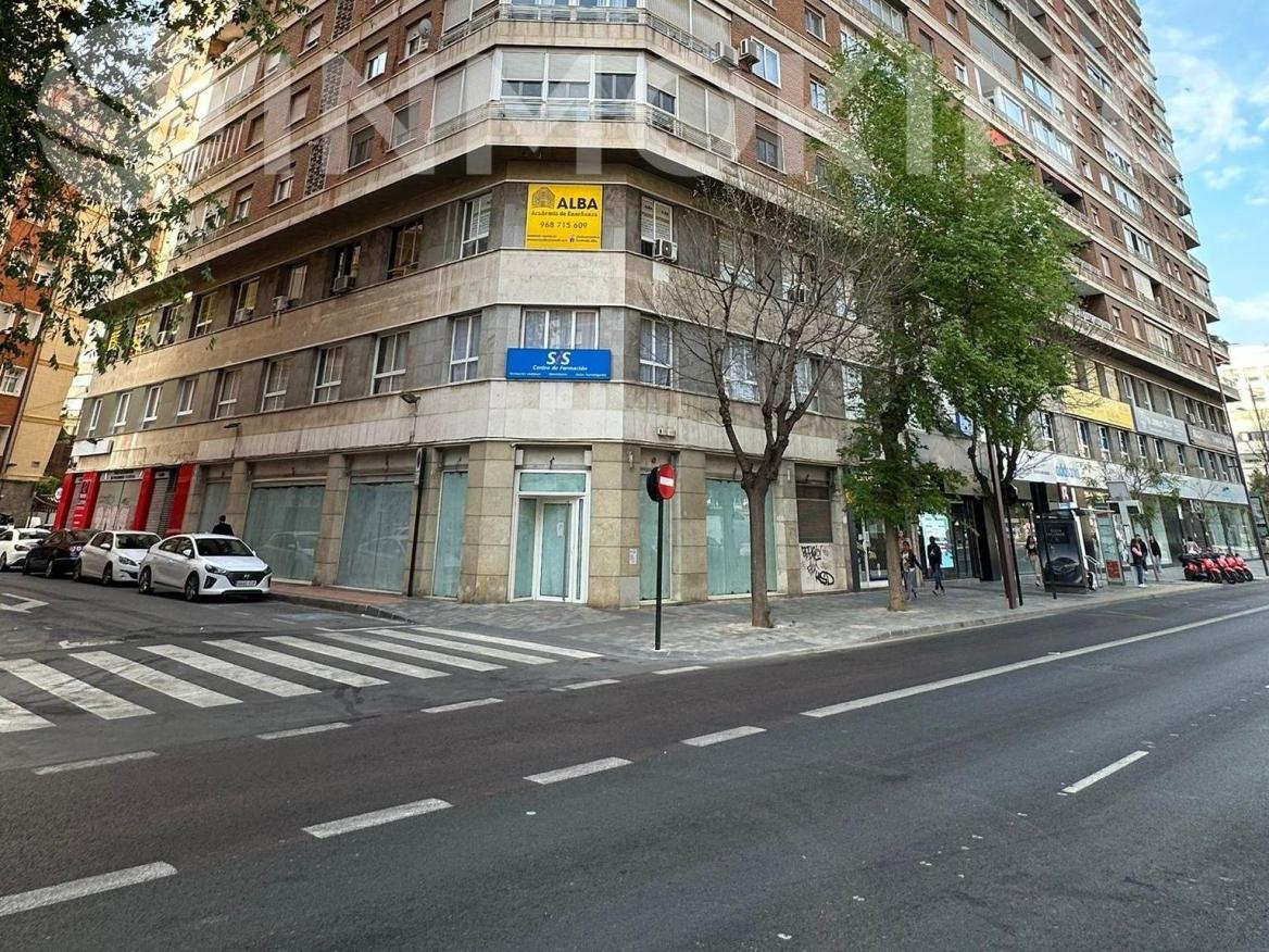 Foto de la propiedad Local en Av. General Primo de Rivera, Murcia