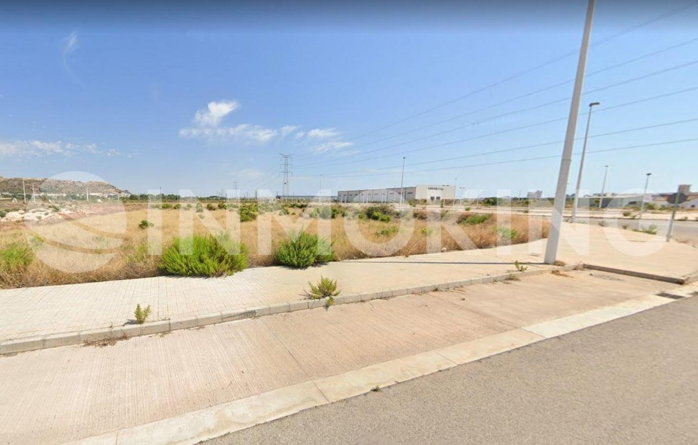 Foto de la propiedad Solar industrial esquina a dos calles - Sagunto